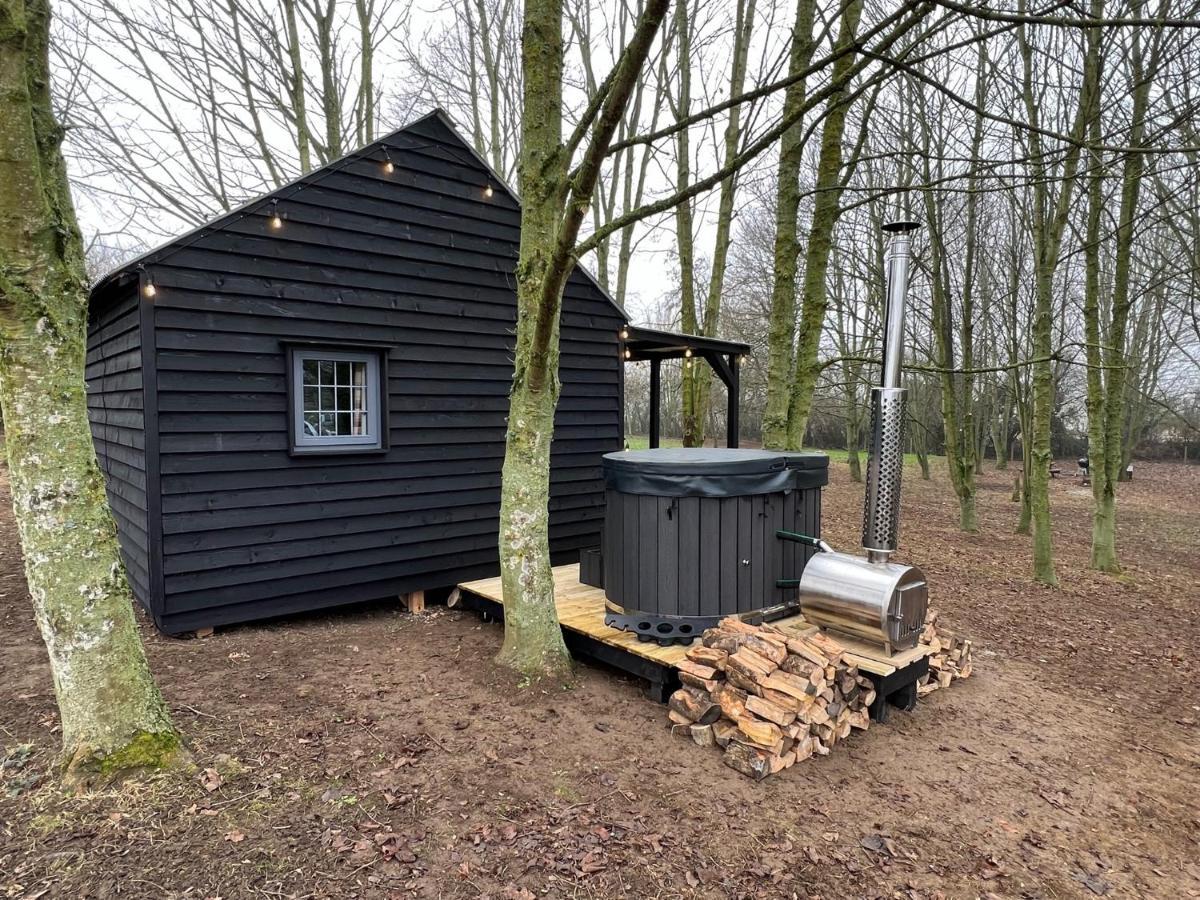 Campsite Luxury Woodland Newport Pagnell